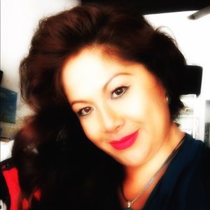 Meet your Posher, Paula